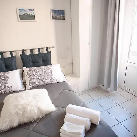 Homestay In Shared Apartment, Near Lecco Calolziocorte